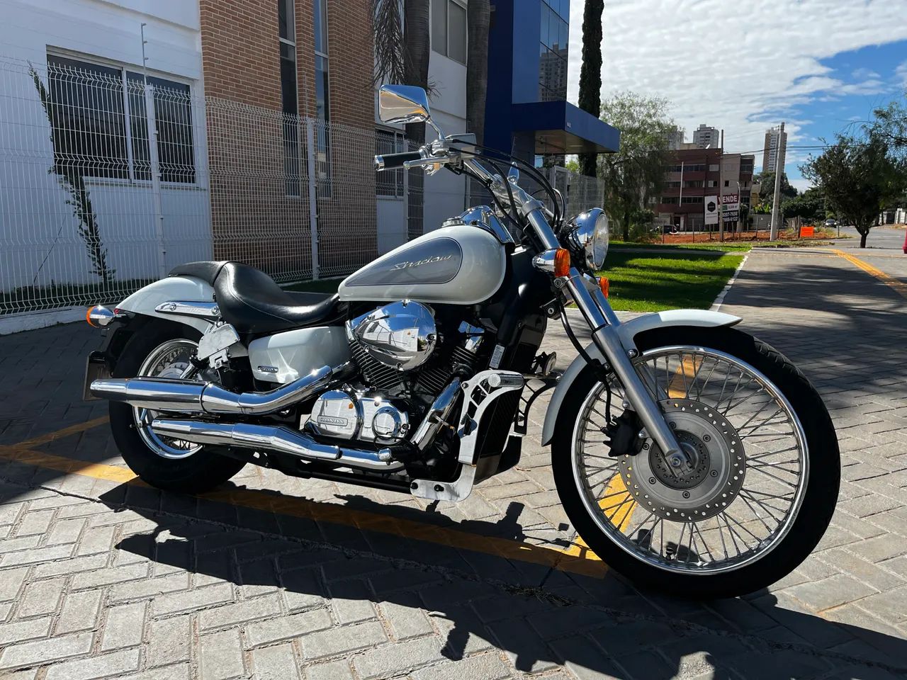 Honda Shadow 750 Branca, Exclusiva com apenas 22.000km toda original - Foto 6