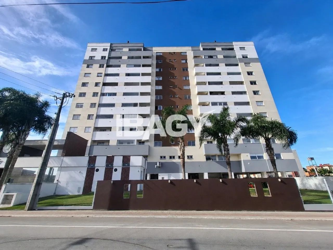 Excelente Apartamento 3 dormitório(s) em Areias - São José