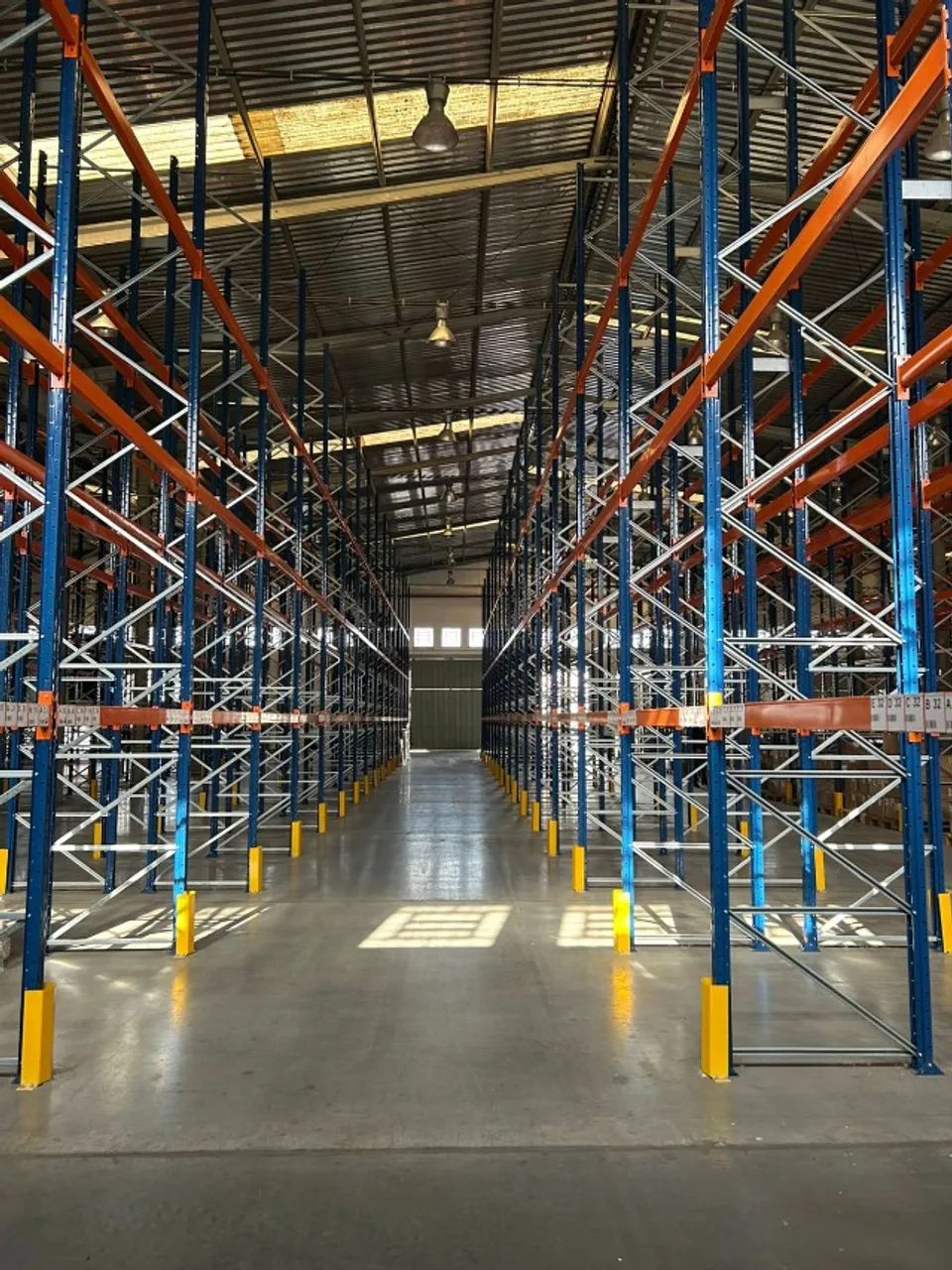 SISTEMAS DE ARMAZENAGEM Porta Pallets  PORTILHIOTTI Seminovas - Foto 2