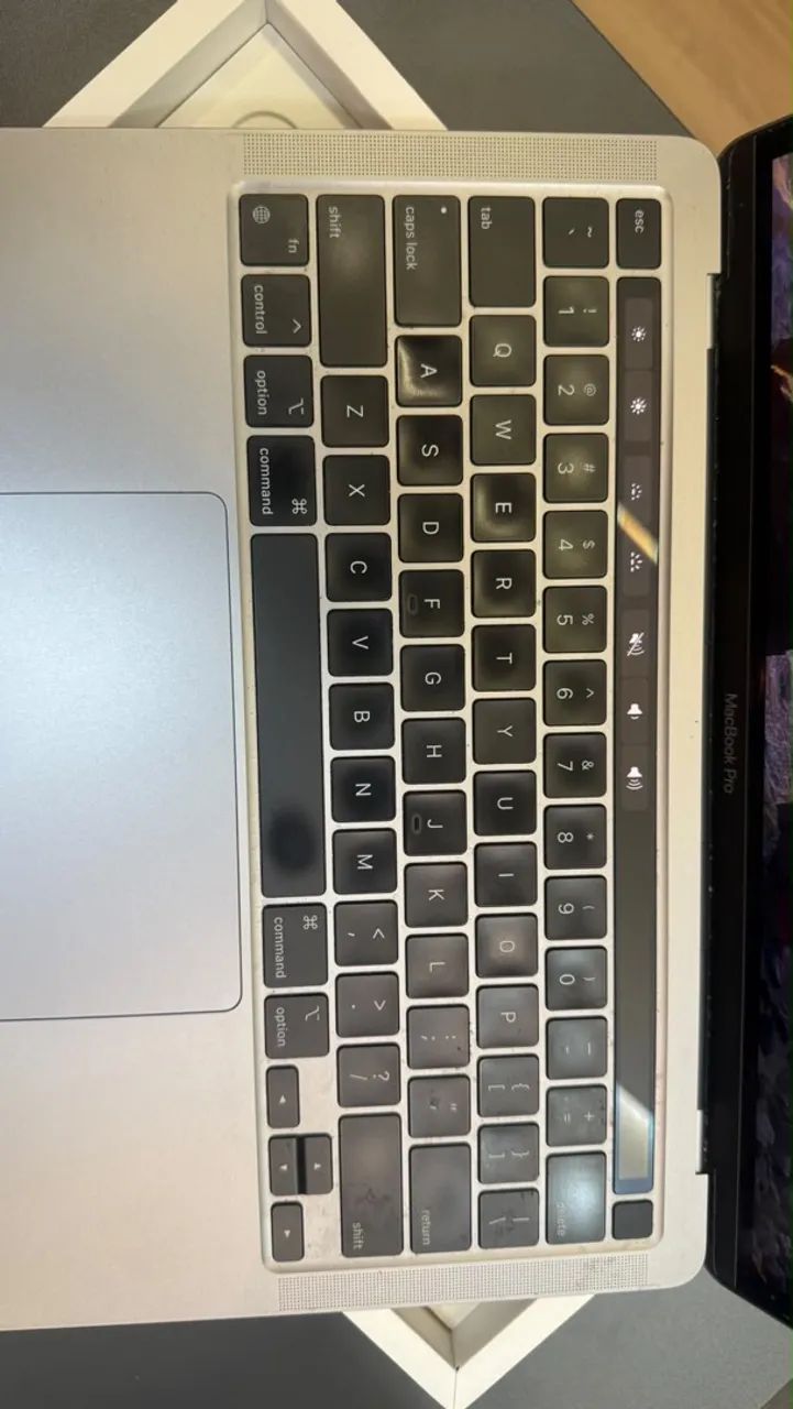 MacBook Pro M2 256/8 C/ Touch Bar - Seminovo C/ Garantia  - Foto 4