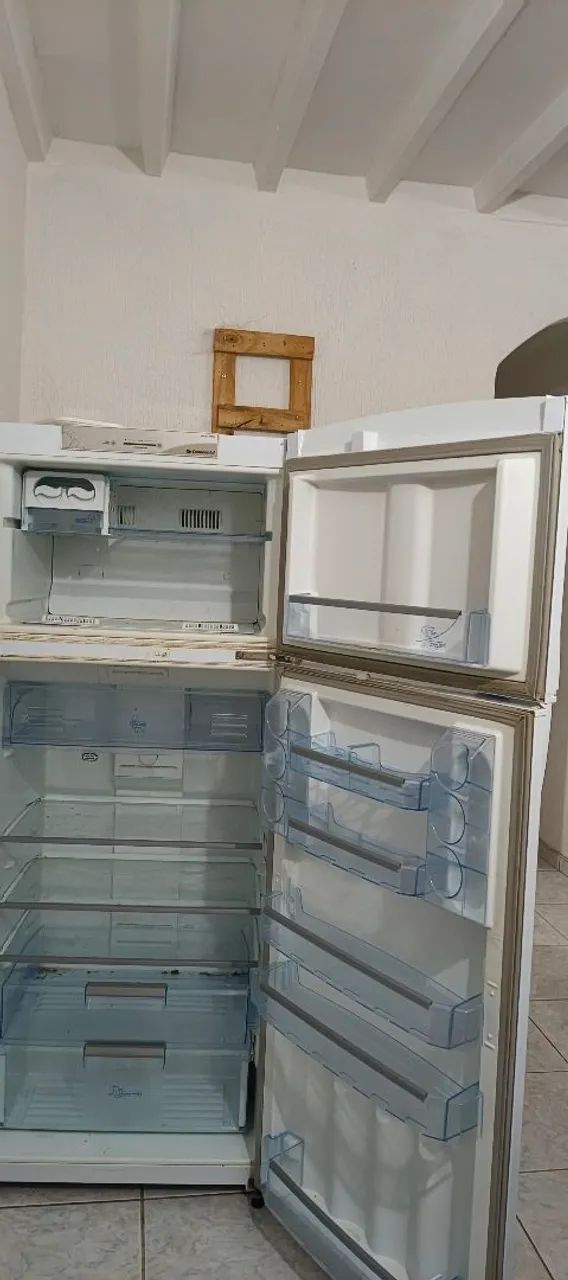 Geladeira electrolux