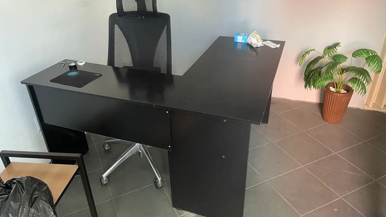 Escrivaninha em L  - Foto 2
