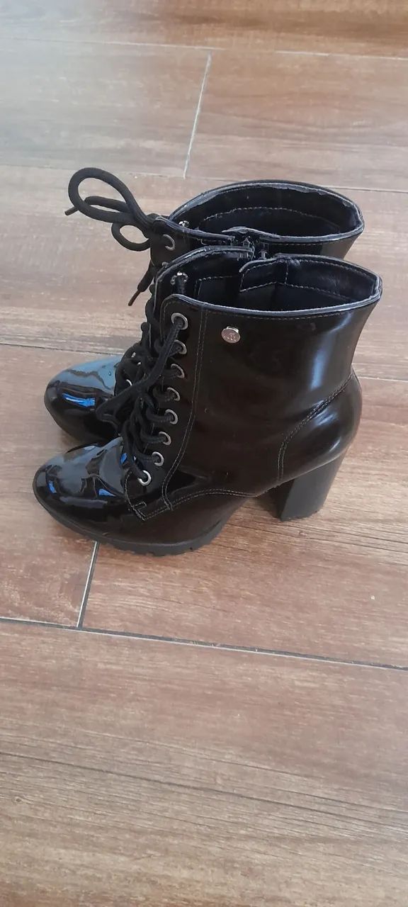 Botas N34 verniz original salto bloco  - Foto 2