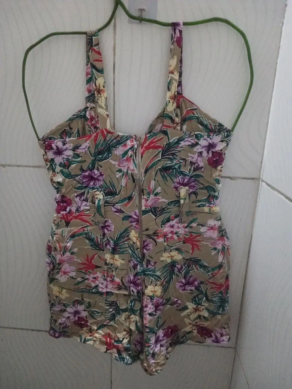 Macaquinho Floral Curto Feminino M - Foto 4