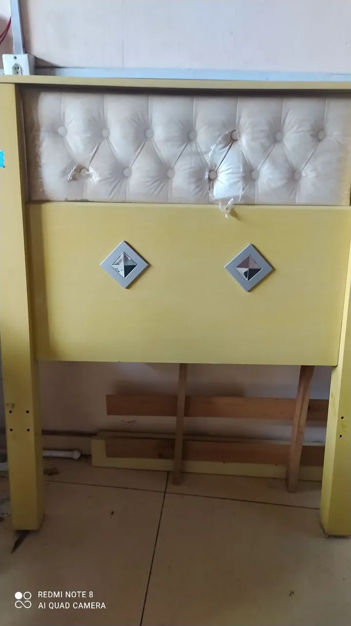 vendo uma cama de solteiro 