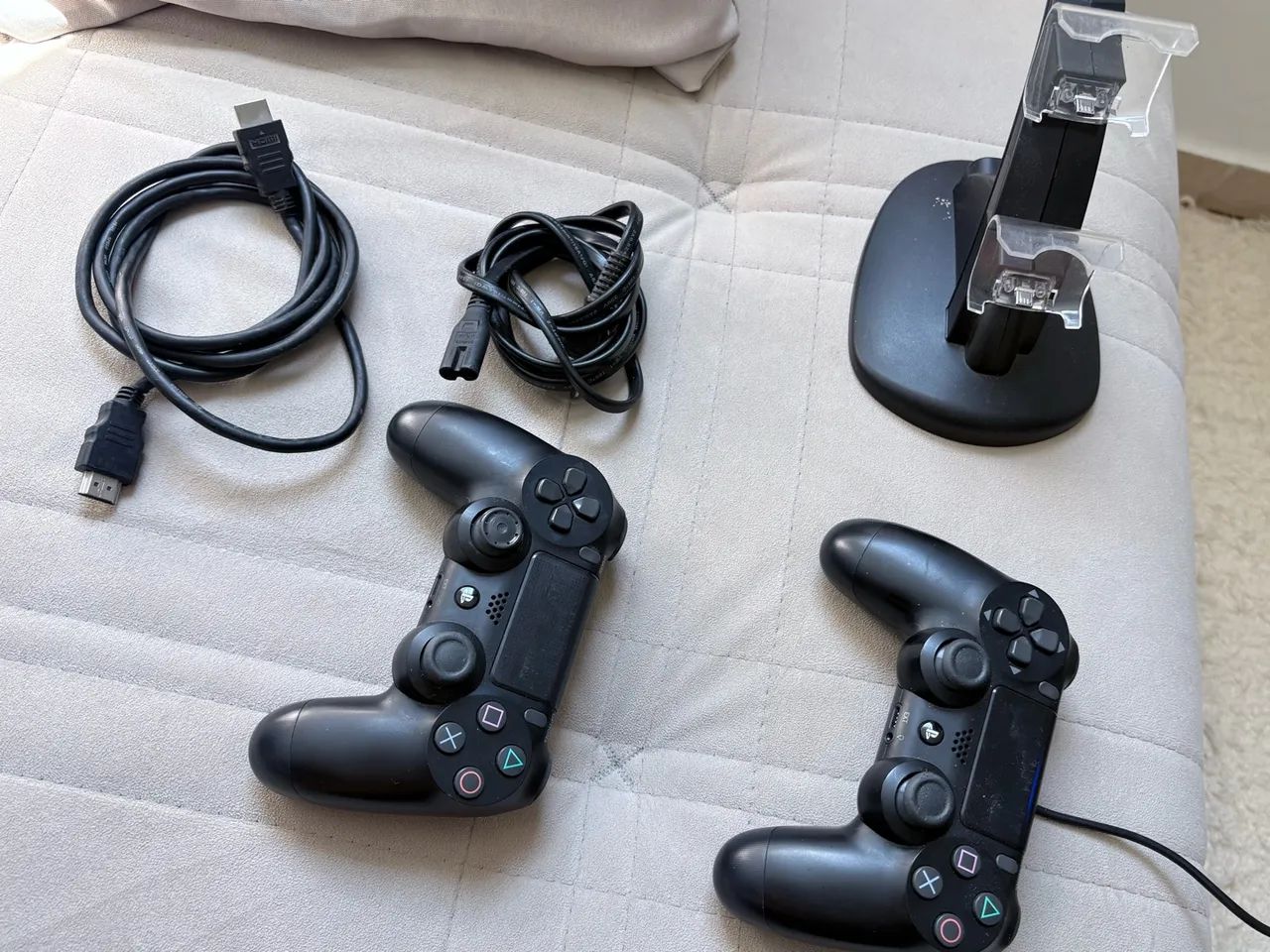 Ps4 Completo - 2 Controles  - Foto 3