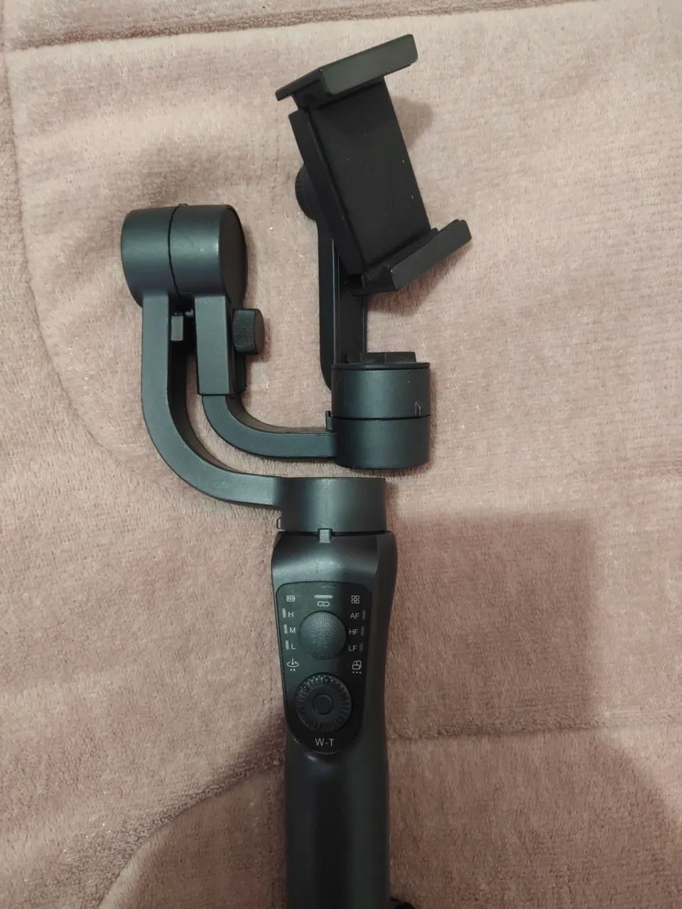 Estabilizador gimbal para celular - Foto 2