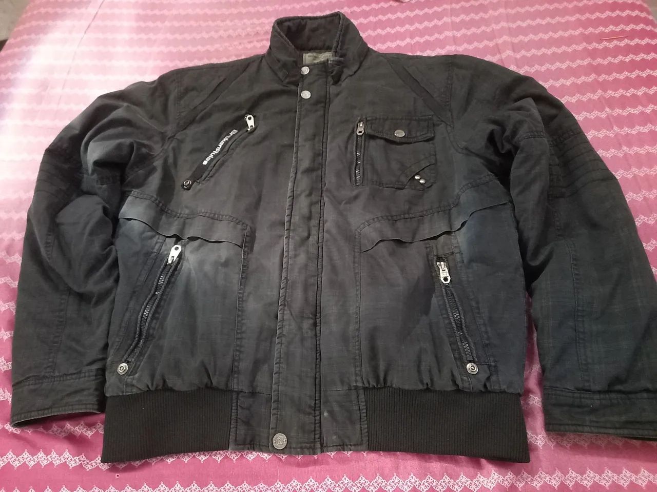 Guarda roupas e jaquetas  - Foto 2