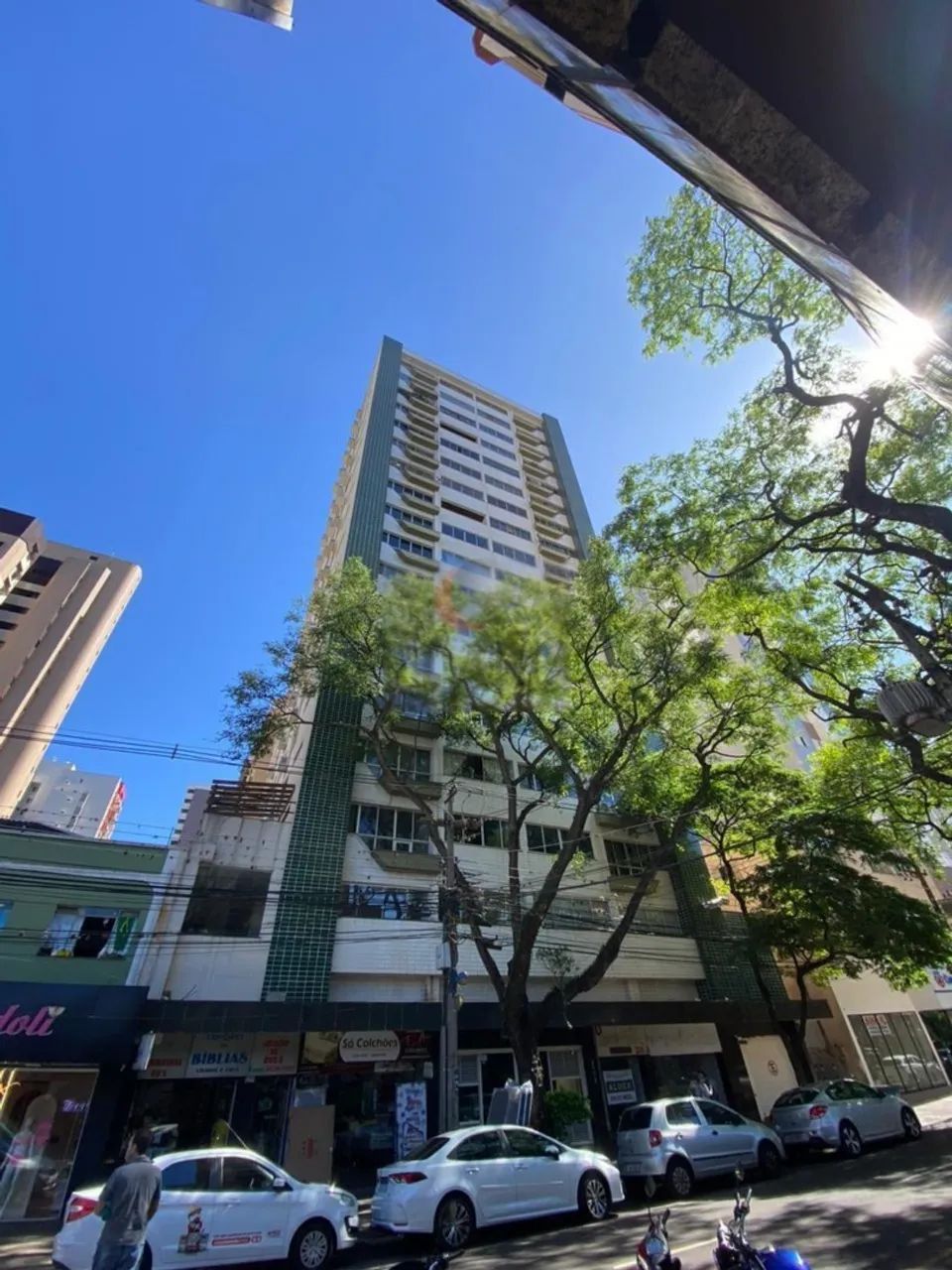 APARTAMENTO PARA VENDA NO CENTRO DE MARINGÁ | 3 QUARTOS