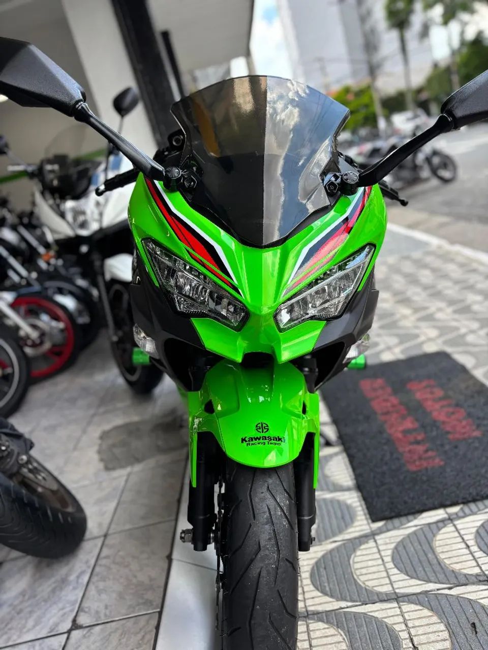 Kawasaki Ninja 400 - Foto 3