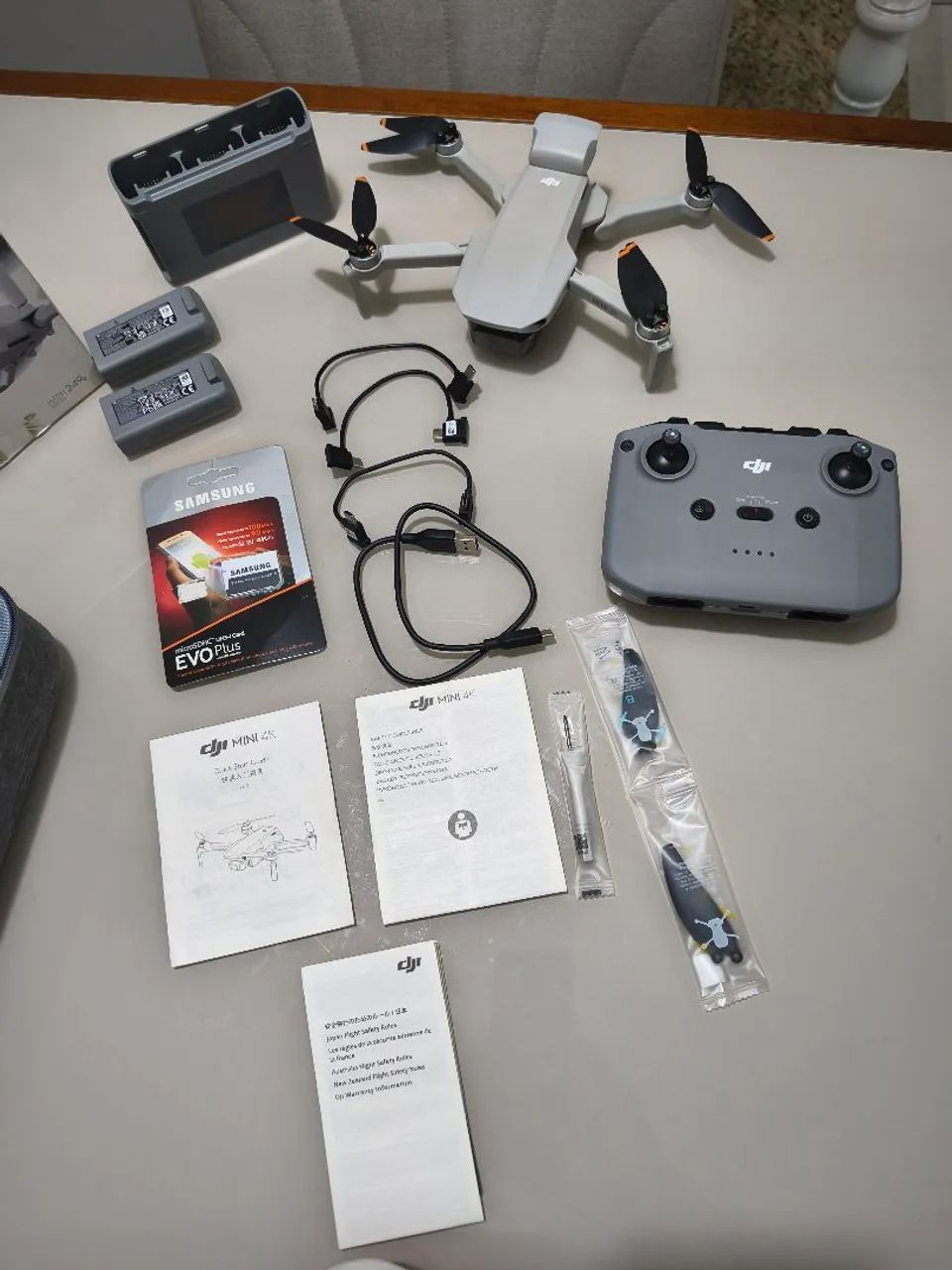 Vendo Drone Dji mini 4k