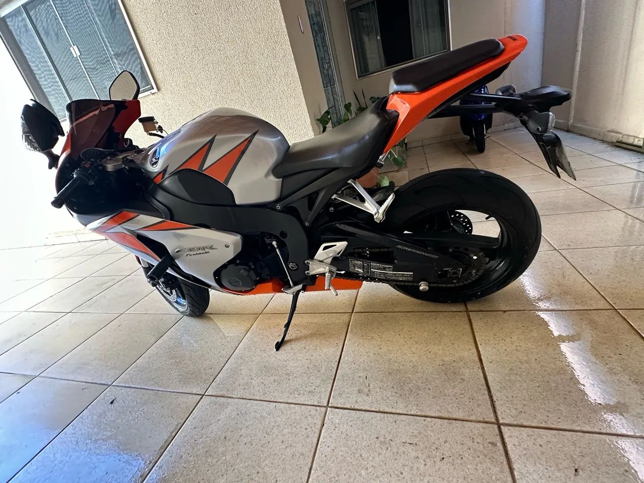 Cbr 1000 fireblade  - Foto 4