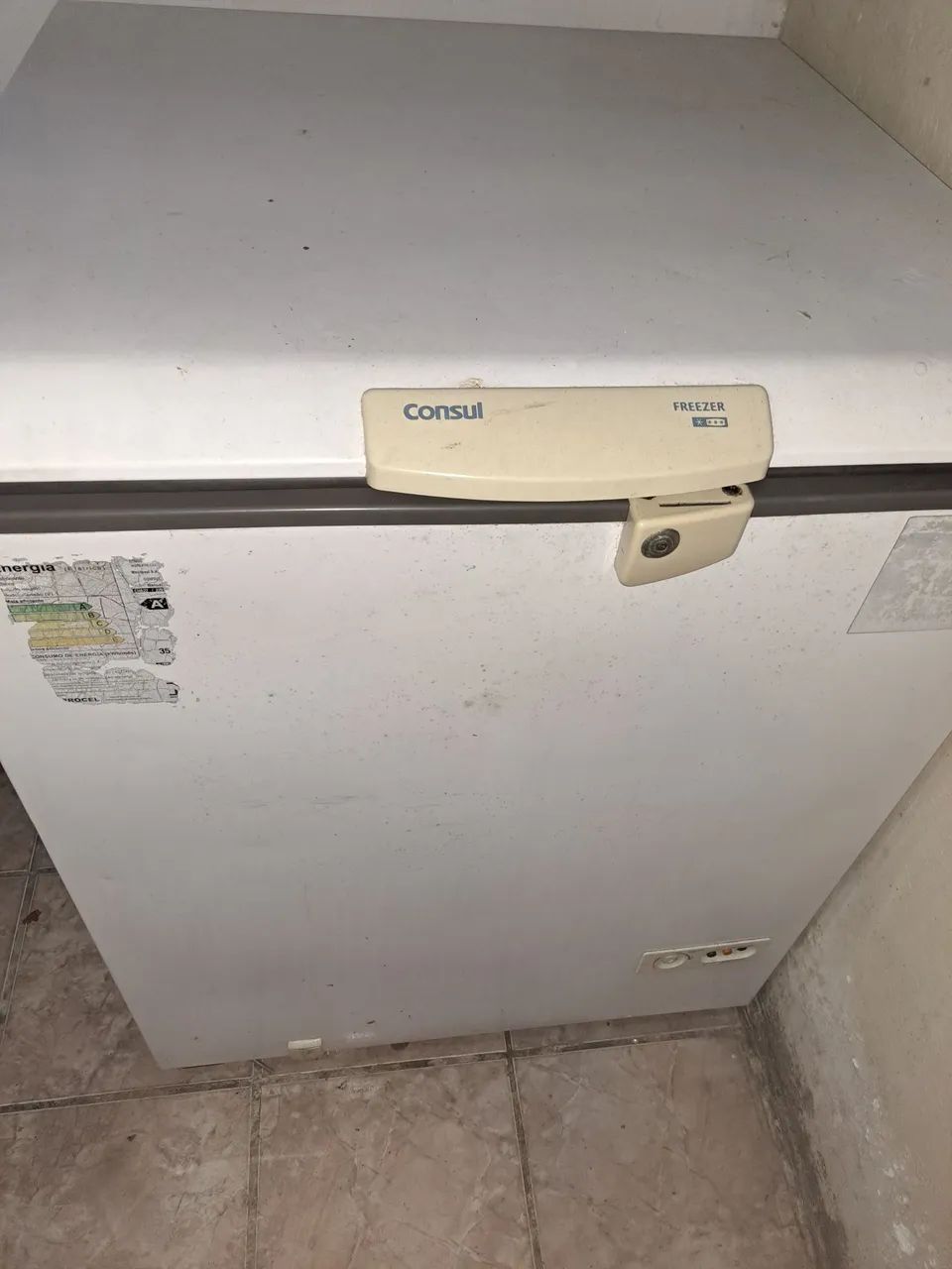Freezer 220 volts 