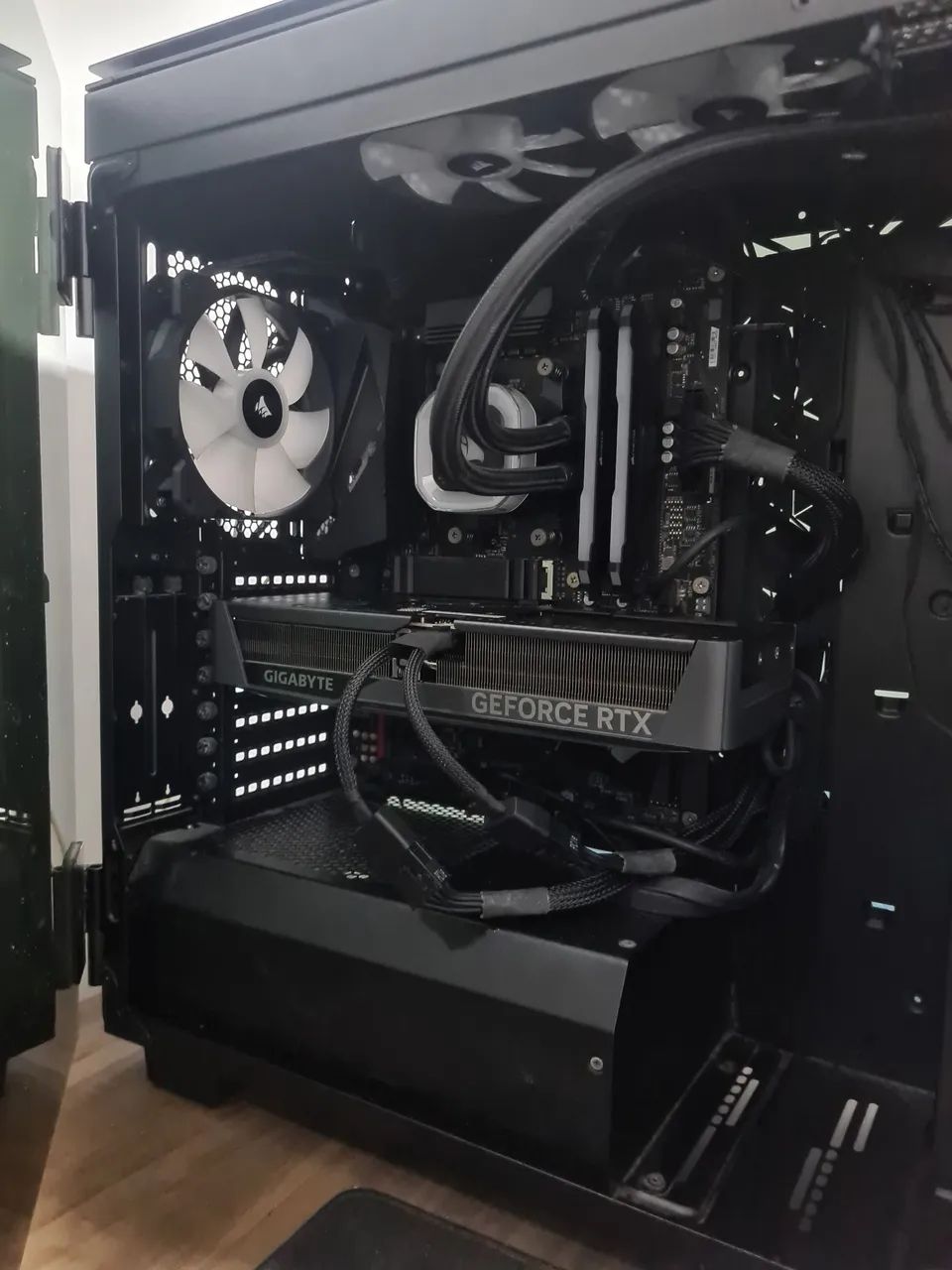 Placa de vídeo RTX 5070 Eagle OC 12GB - Foto 4