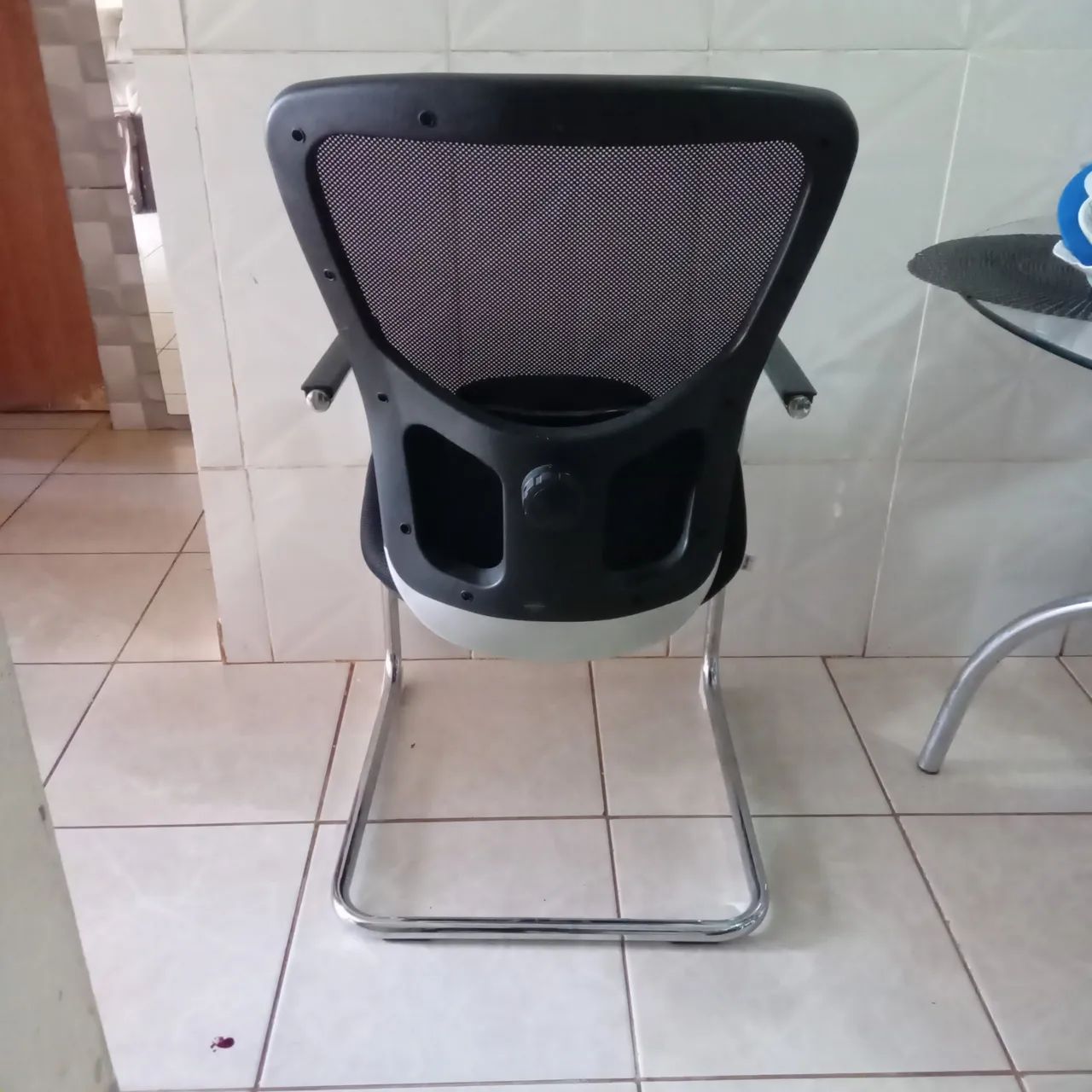 Cadeira fixa  - Foto 2