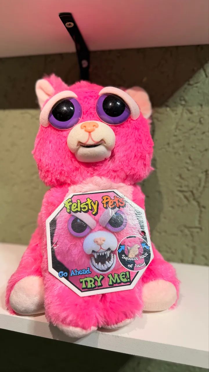 Feisty Pets Gata Rosa original 