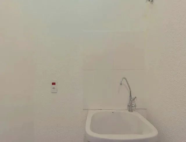 Apartamento ( 2 dormitórios ) , aluguel anual com caução e com mobília.  - Foto 3