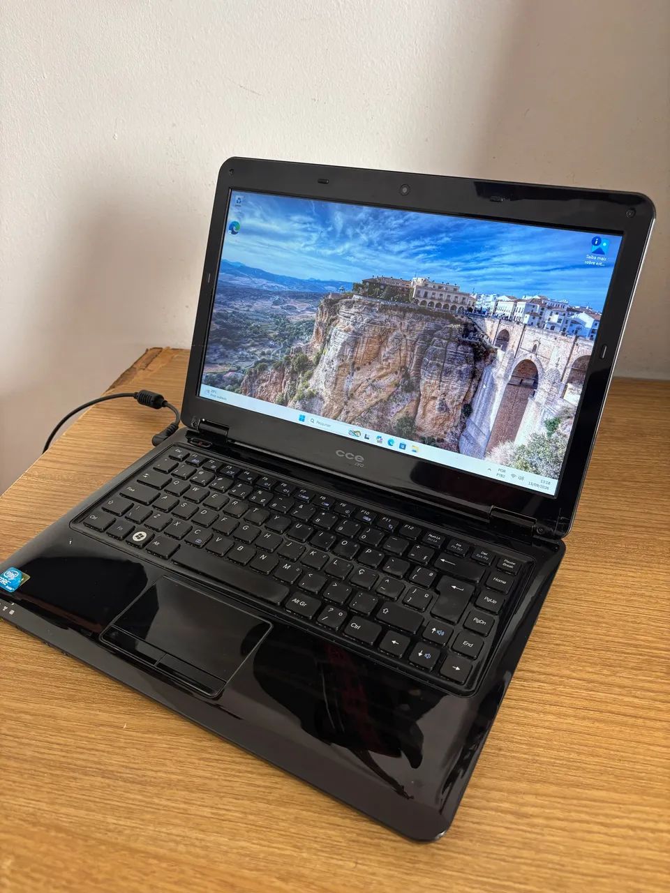 Notebook CCE - Windows 11 - Intel i3 - SSD 120GB - 4GB de Ram