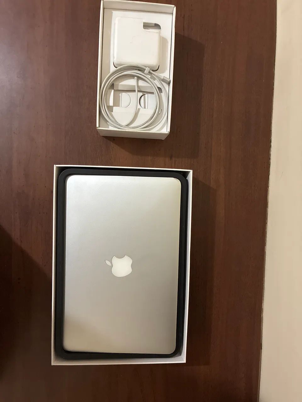 MacBook Air Intel Core i5 4GB 64GB - Foto 3