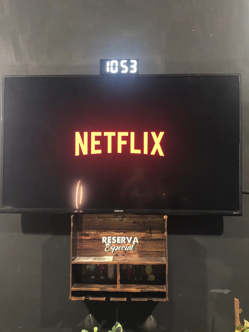 Tv Semp roku smart 43 polegadas