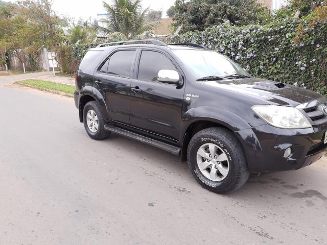 Toyota SW4 preta - Foto 2