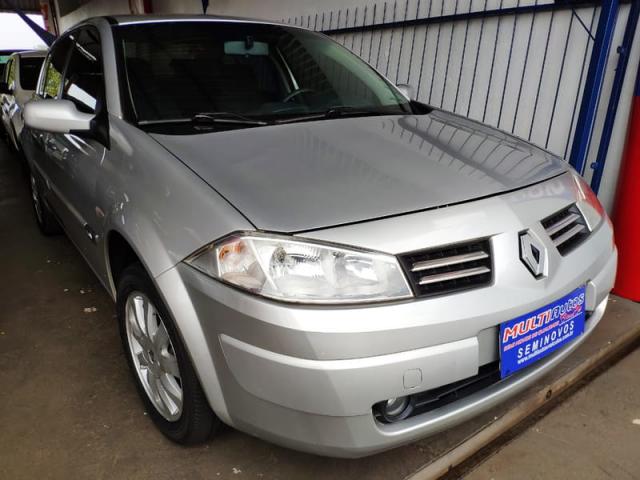 RENAULT MEGANE SEDAN DYNAMIQUE 1.6 16v(Hi-Flex) 4p - Foto 2