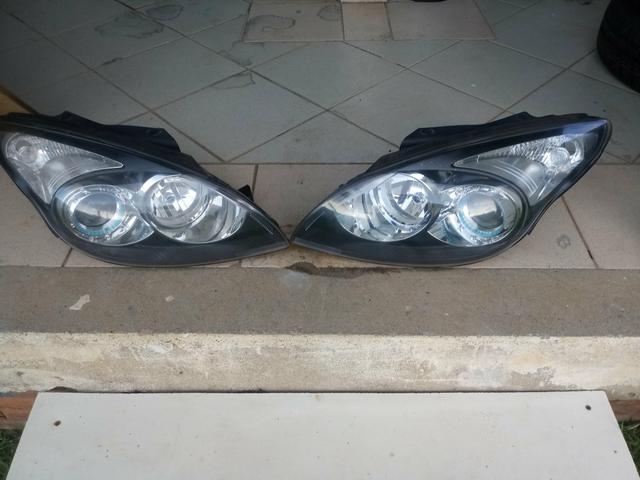 Farol i30 mascara negra original