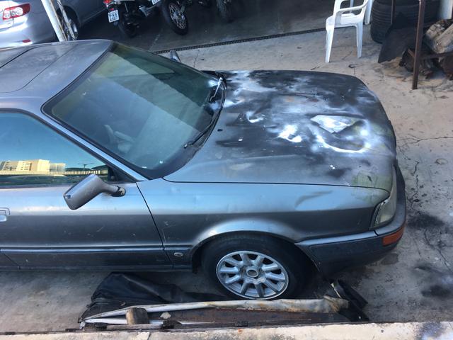 Pecas Audi A80 1995 SUCATA com motor e caixa de macha no lugar !! - Foto 7