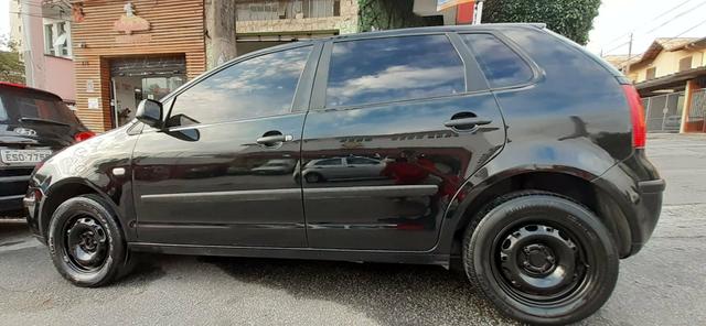 Polo, 1.6 completo, vendo ou troco! - Foto 11