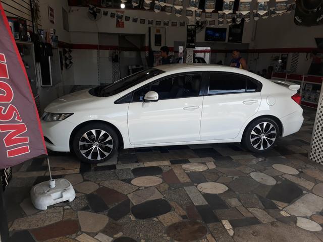 Civic - Foto 2