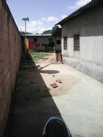 Casa - Vendo ou troco - Foto 2