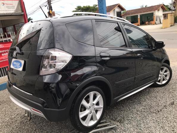 FIT 2014/2014 1.5 TWIST 16V FLEX 4P AUTOMÁTICO - Foto 2