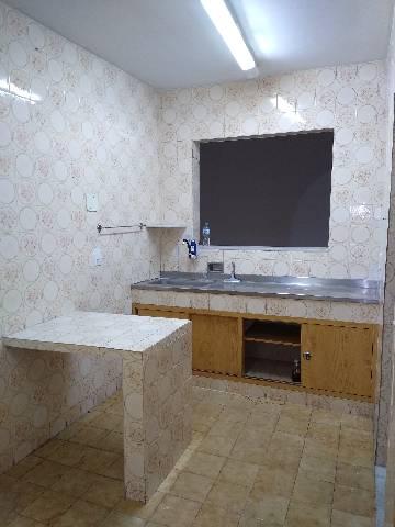 Casa duplex em Olaria.