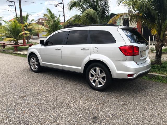 SUV Fiat Freemont 7 lugares top de linha