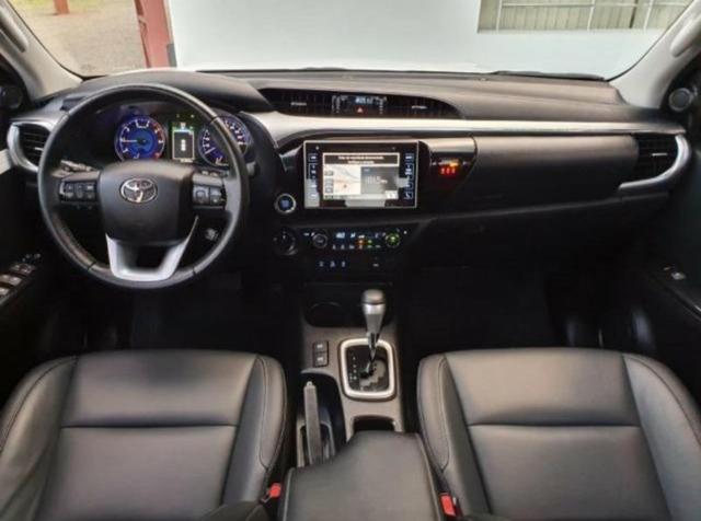 HILUX CD SRX 4x4 2.8 TDI 16V DIESEL AUT. 17/17 - Foto 6