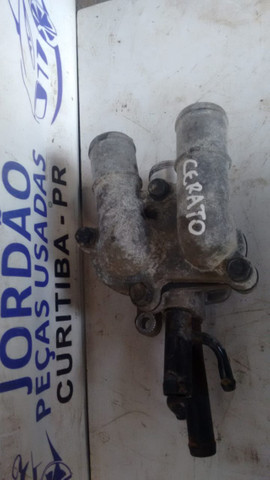 Carcaça da bomba d'água Kia Cerato. - Foto 2