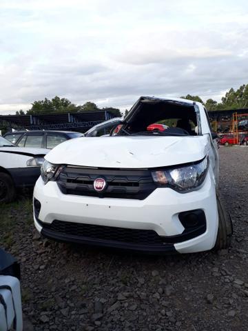 Fiat Mobi 1.0 2018 vendido em peças - Foto 4