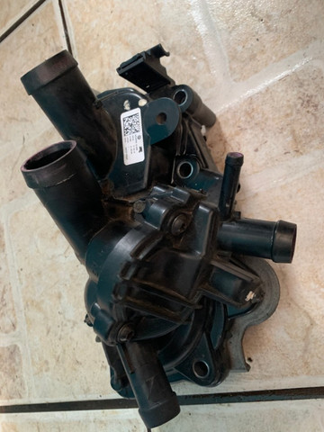 Bomba dagua c/coletor vw saveiro cross g6 1,6 16v msi original