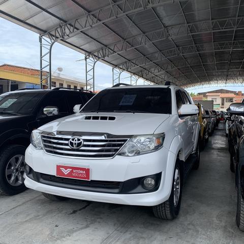 Hilux SW4 7 lugares 2013