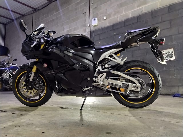 HONDA CBR 600RR 2012 TOP DE LINHA