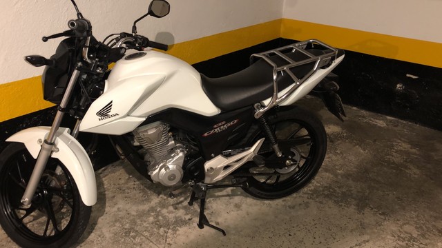VENDO CARGO 2020 ÚNICO DONO MANUAL E CHAVE RESERVA TROCO POR PCX OU NMAX !!!!