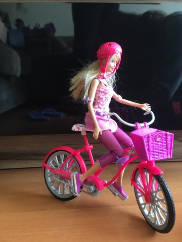 Bonecas Barbie e acessórios - Foto 3