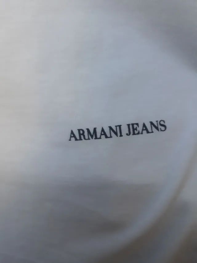 Camiseta armani hot sale jeans original