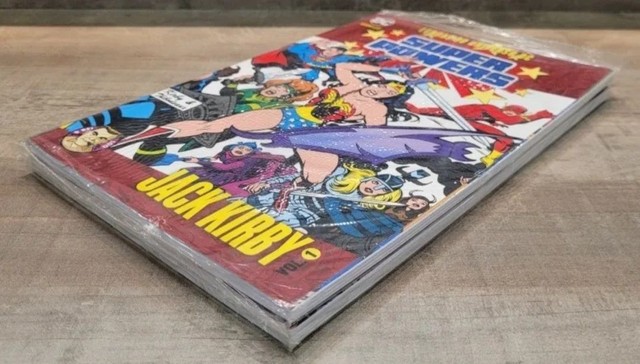Hqs Super Powers Jack Kirby vol. 1 e 2 (lacrados) - Foto 3
