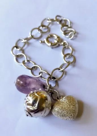Pulseira de Prata Polida com Balangandãs (bolinha, coração e pedra lilás) - Foto 5