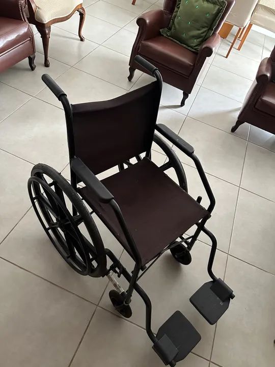 Cadeira de rodas - Foto 2