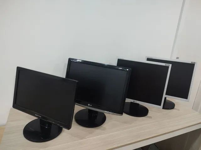 Monitores 17" R$150,00 cada