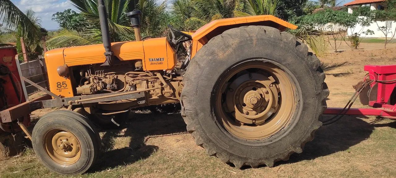 Trator Valmet 85 - Excelente estado