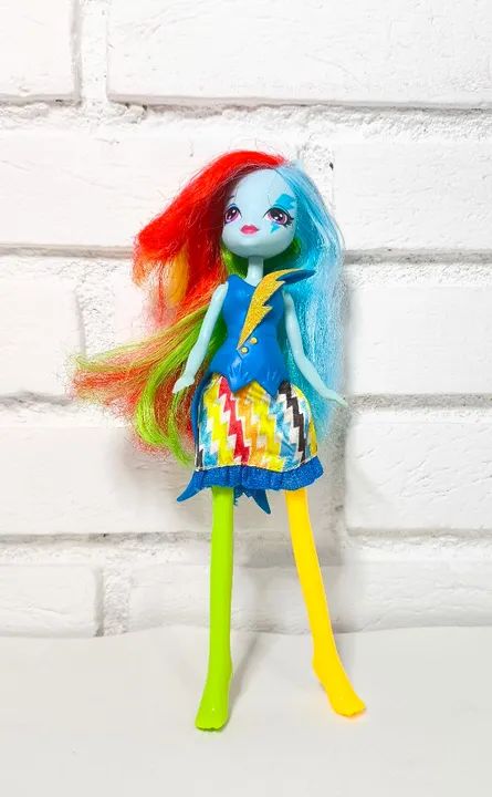 Boneca My Little Pony Equestria Girls Rainbow Dash pônei - Foto 4