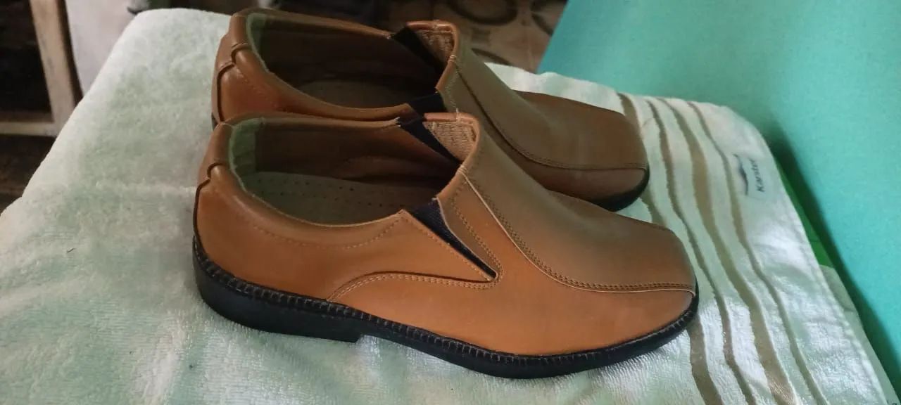 Par de sapatos esporte  - Foto 2